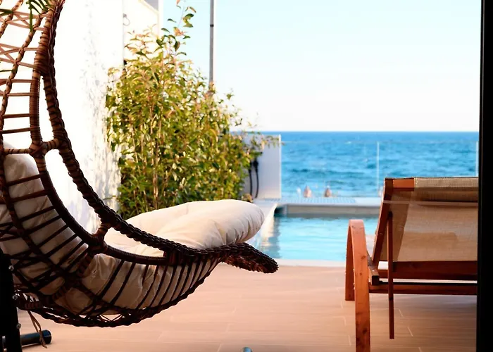 Villa Dorra Coast Suites